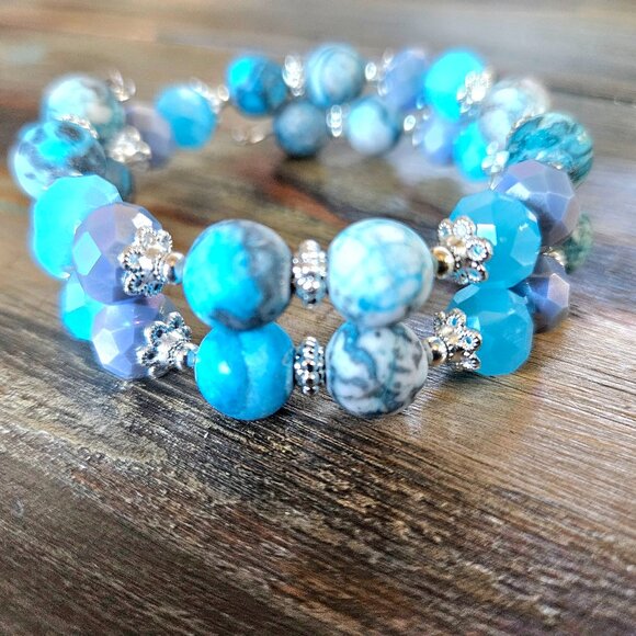 Aqua Gemstone Beaded Bracelet Silver Beach Cruise Memory Wire Designer NWT - Picture 9 of 12